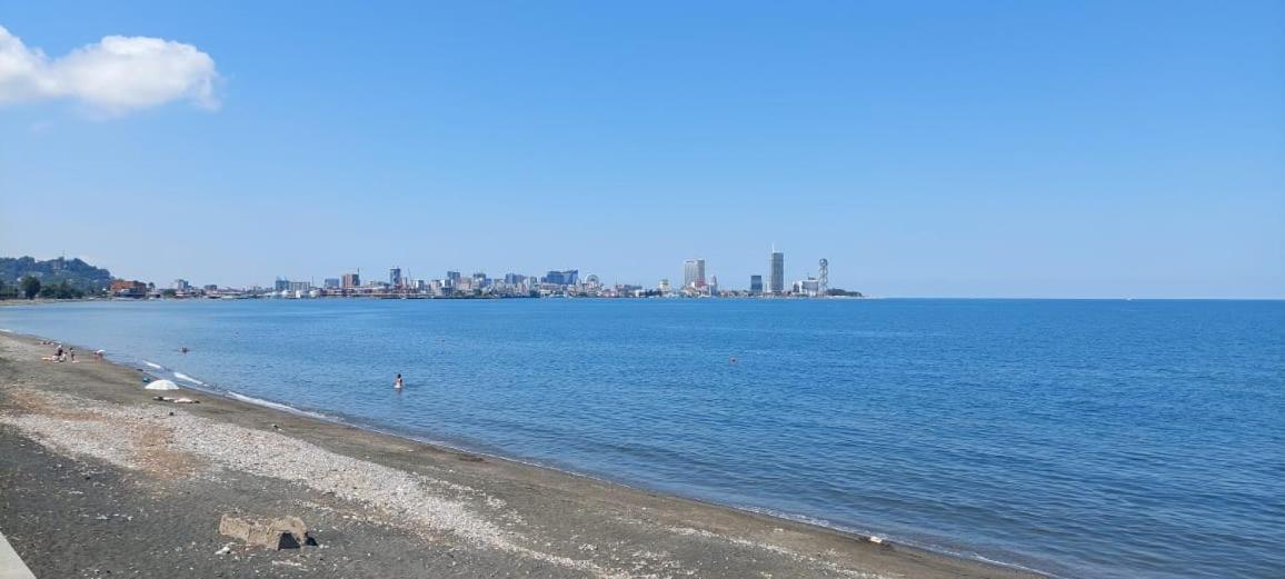Hotel Ergo Batumi Luaran gambar