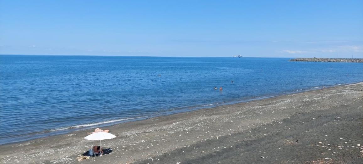 Hotel Ergo Batumi Luaran gambar