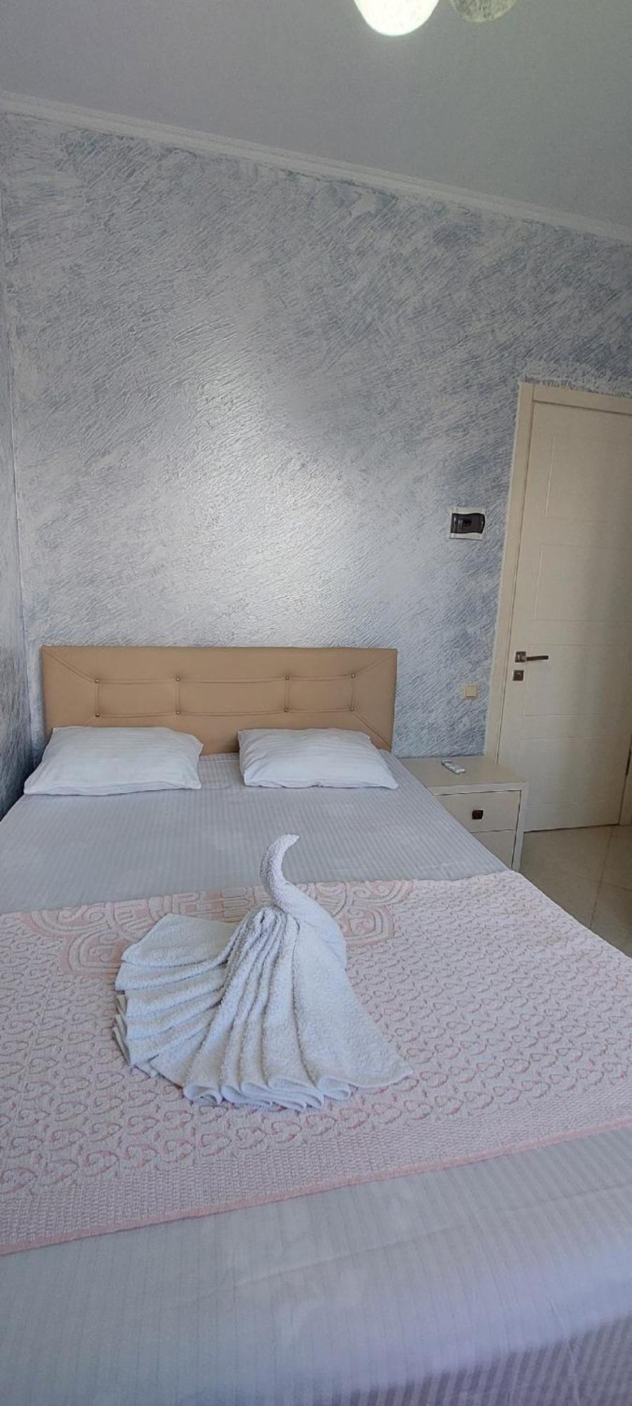 Hotel Ergo Batumi Luaran gambar