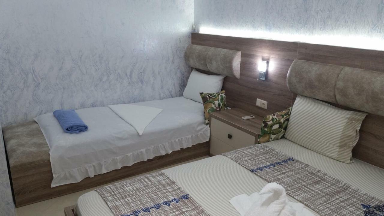 Hotel Ergo Batumi Luaran gambar