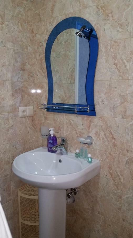 Hotel Ergo Batumi Luaran gambar